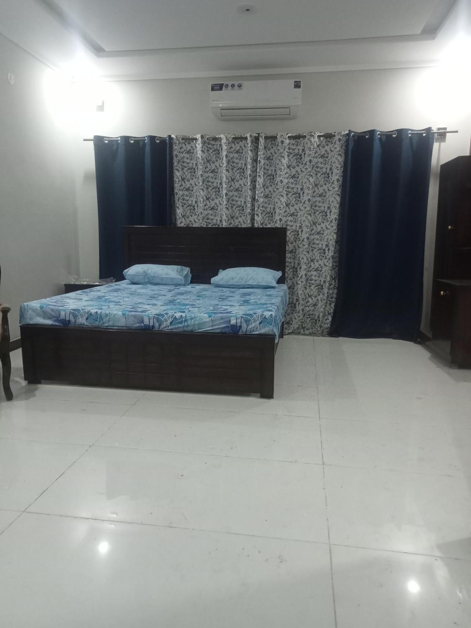 Ryazm Guest House 拉瓦尔品第 外观 照片