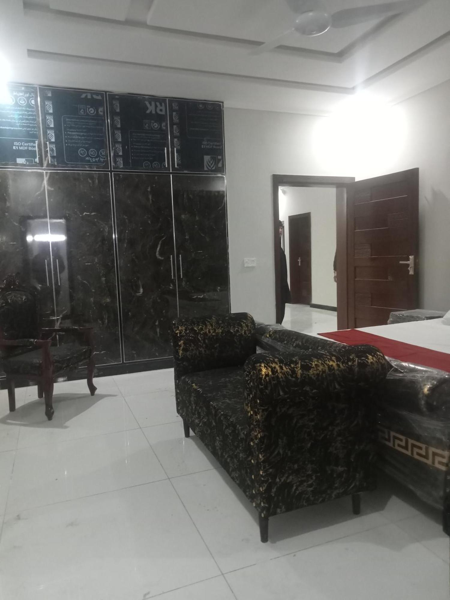 Ryazm Guest House 拉瓦尔品第 外观 照片